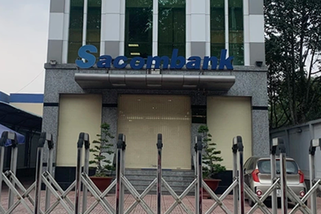 Tên cướp ngân hàng ở Bình Dương: Chị không đưa tiền là chị chết - 2 Tên cướp ngân hàng ở Bình Dương: Chị không đưa tiền là chị chết - 2