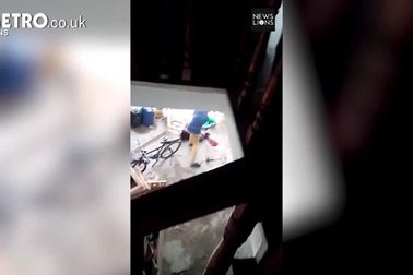 Clip người phụ nữ Ấn Độ bị nhà chồng đánh tàn bạo