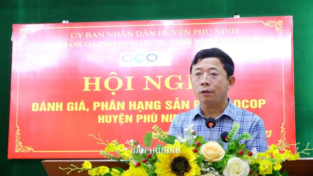 Cho thôi việc một Phó chủ tịch huyện theo nguyện vọng cá nhân - 1 Cho thôi việc một Phó chủ tịch huyện theo nguyện vọng cá nhân - 1