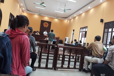 Vụ “Cố ý gây thương tích” có dấu hiệu oan sai: Tòa phúc thẩm giữ nguyên bản án “hòa làng”!