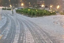 Mưa đá rơi trắng đất Sa Pa