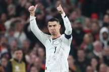 Tranh cãi tuyển Bồ Đào Nha chơi hay hơn khi vắng Cristiano Ronaldo