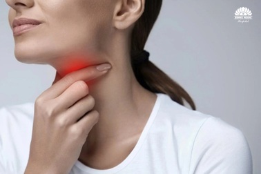 Dấu hiệu cảnh báo ung thư vòm họng không nên bỏ qua
