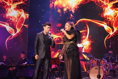 Tuấn Ngọc, Thanh Hà kết đôi tình tứ