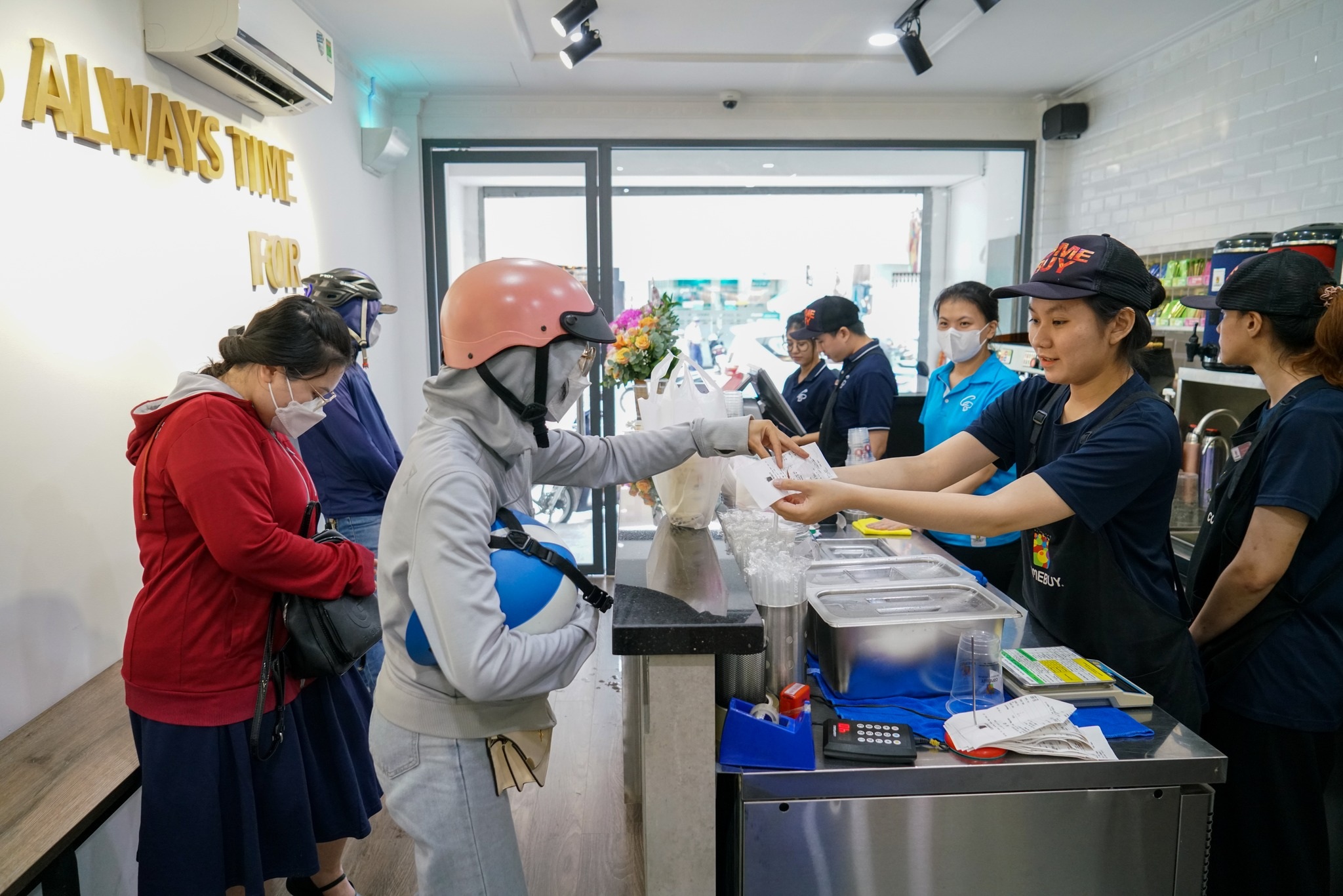 Vì đâu loạt thương hiệu ăn uống đình đám một thời tại TPHCM dần rơi rụng? - 2