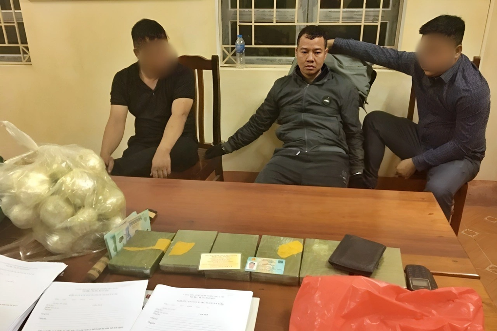 Ông trùm ma túy dưới vỏ bọc cán bộ thôn - 2 Ông trùm ma túy dưới vỏ bọc cán bộ thôn - 2