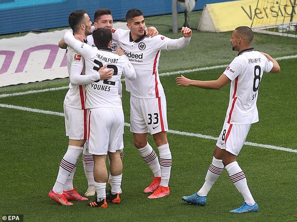 Bayern Munich tiến sát ngôi vô địch, Haaland bất lực cùng Dortmund - 7 Bayern Munich tiến sát ngôi vô địch, Haaland bất lực cùng Dortmund - 7