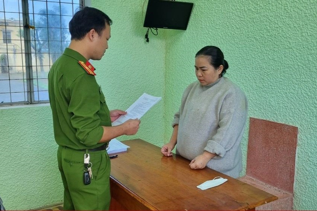Bắt giam 3 phụ nữ lừa đảo 115 tỷ đồng - 2 Bắt giam 3 phụ nữ lừa đảo 115 tỷ đồng - 2