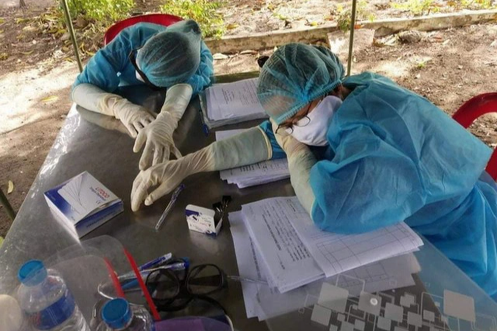 Giữ chân người nhà nước - 1 Giữ chân người nhà nước - 1