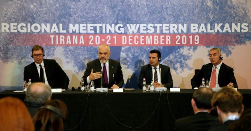 EU rắn với Trung Quốc trên sân nhà - 1