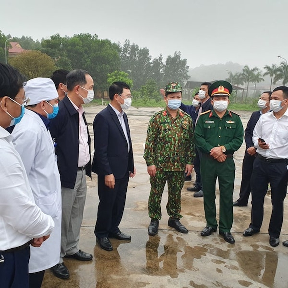 Bắc Giang công bố nhiều đường dây nóng sau chỉ đạo cách ly nghiêm ngặt - 1 Bắc Giang công bố nhiều đường dây nóng sau chỉ đạo cách ly nghiêm ngặt - 1