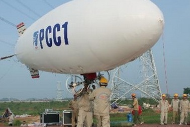 Kéo đường dây 220 kV vượt sông Cầu bằng...khí cầu