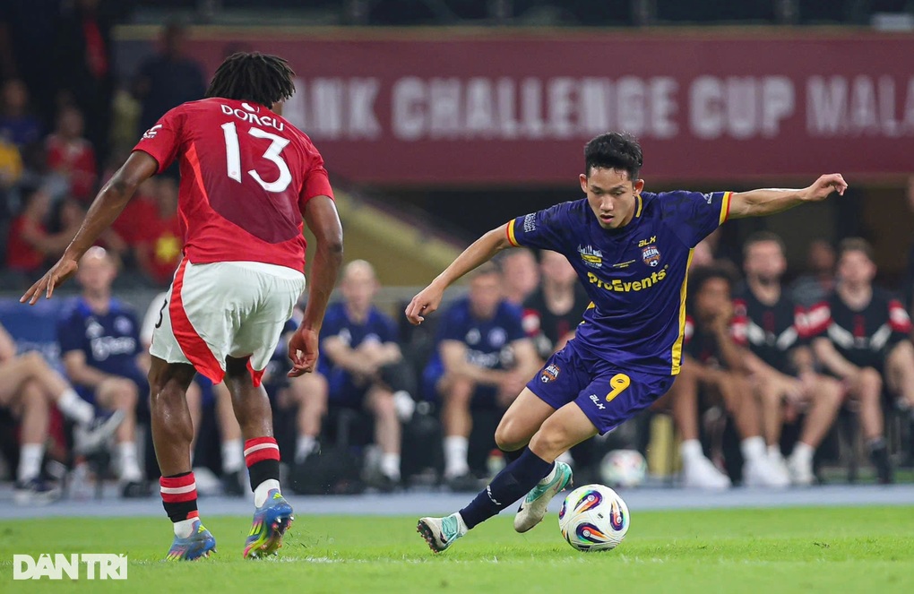 Báo quốc tế đánh giá cao cầu thủ Việt Nam sau khi rực sáng trước Man Utd - 1 Báo quốc tế đánh giá cao cầu thủ Việt Nam sau khi rực sáng trước Man Utd - 1