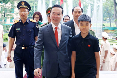 Chủ tịch nước gặp mặt 140 gương điển hình trong phòng, chống ma túy