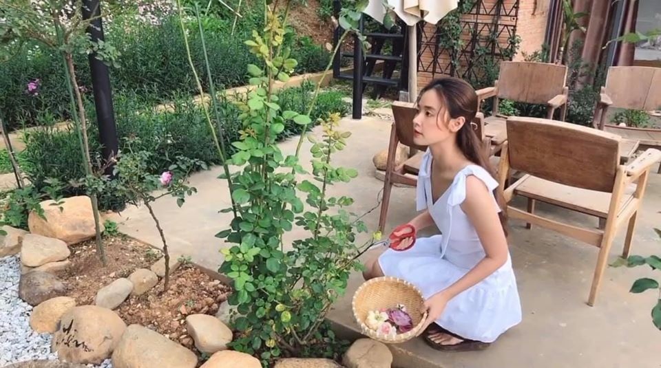 Midu “bỏ phố lên rừng” cách ly sau khi được giải oan tin đồn “sống hai mặt” - 5 Midu “bỏ phố lên rừng” cách ly sau khi được giải oan tin đồn “sống hai mặt” - 5