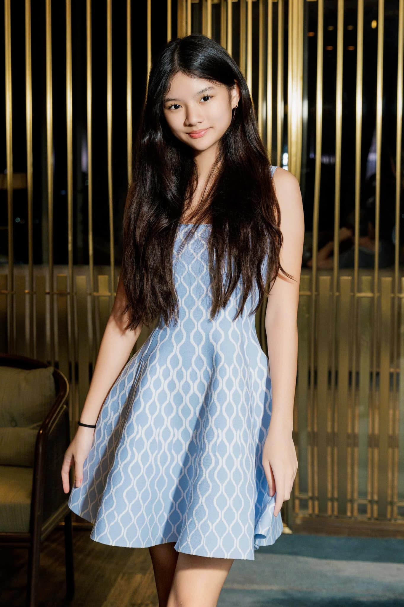 View - Con gái 17 tuổi của Trương Ngọc Ánh: Cao hơn 1,7m, được khuyên thi hoa hậu | Báo Dân trí