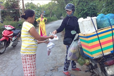 Hối hả “đi chợ thuê”