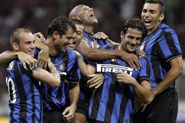 Inter vùi dập không thương tiếc “hàng xóm” AC Milan