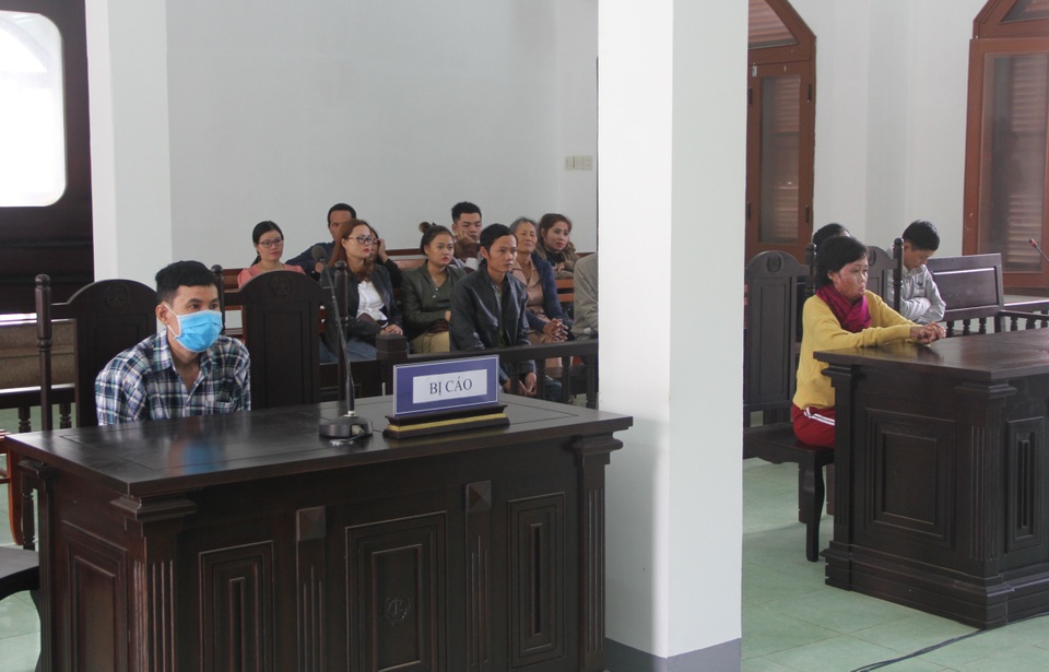 Tuyên án kẻ dùng bom xăng thiêu vợ - 3