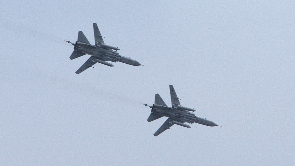 Su-24 Nga không kích đẩy lùi lực lượng thân Thổ Nhĩ Kỳ tại “chảo lửa” Idlib - 1 Su-24 Nga không kích đẩy lùi lực lượng thân Thổ Nhĩ Kỳ tại “chảo lửa” Idlib - 1