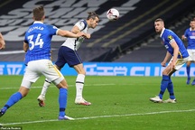Gareth Bale lần đầu "nổ súng" giúp Tottenham giành 3 điểm quý giá