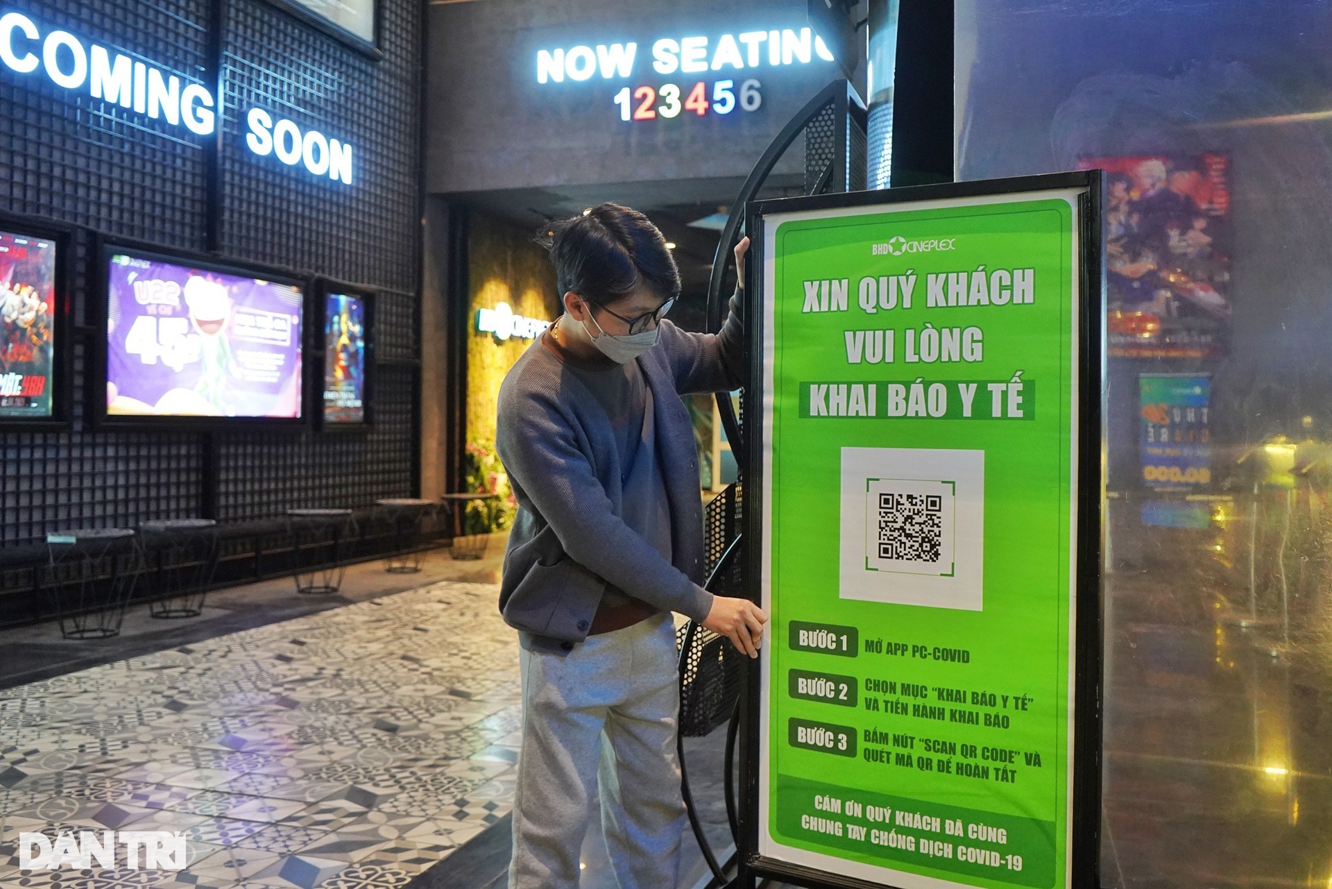 Các rạp phim ở Hà Nội dọn dẹp, sẵn sàng mở cửa trở lại vào ngày 10/2 - 4 Các rạp phim ở Hà Nội dọn dẹp, sẵn sàng mở cửa trở lại vào ngày 10/2 - 4