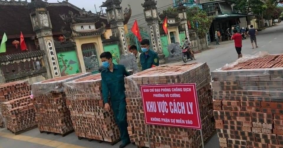 TP Bắc Ninh xếp gạch, bê tông, dàn hàng ô tô chốt cứng mọi ngả đường - 1 TP Bắc Ninh xếp gạch, bê tông, dàn hàng ô tô chốt cứng mọi ngả đường - 1