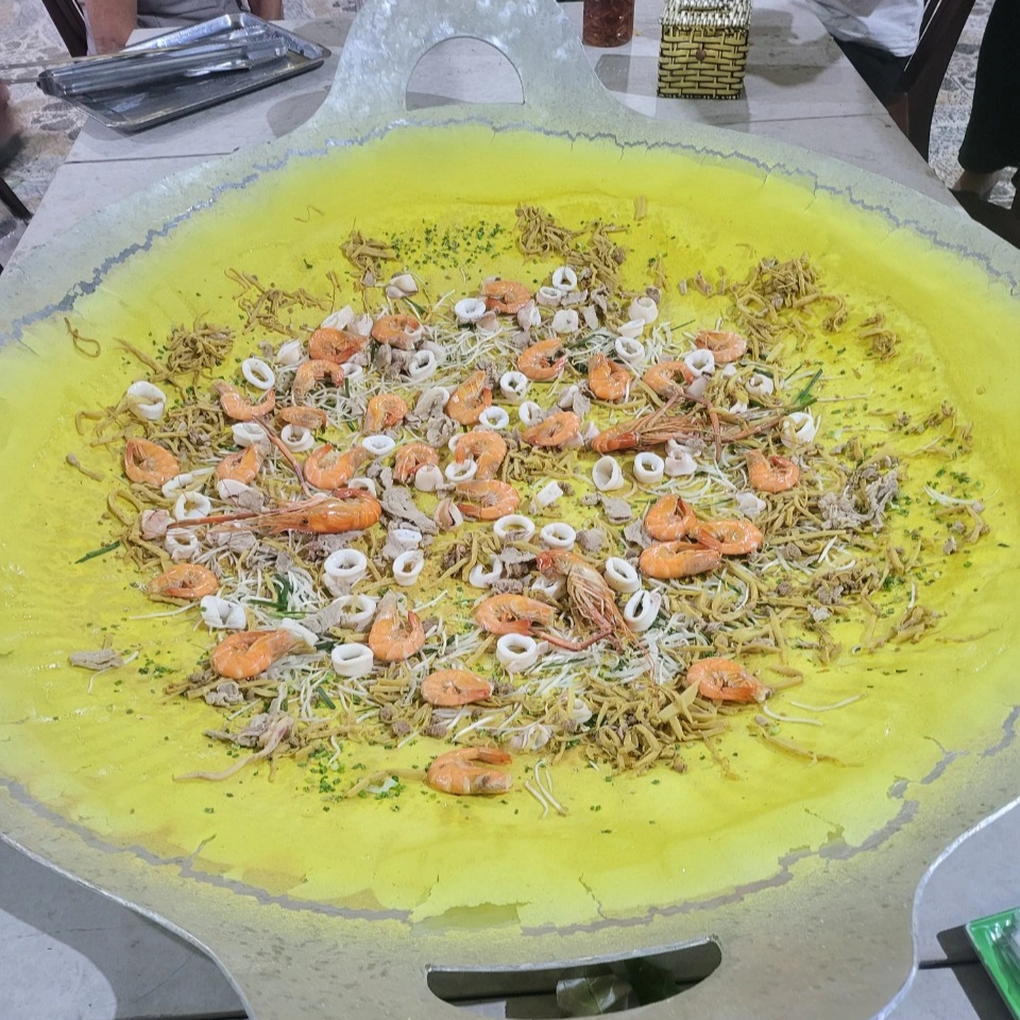 Bánh xèo 1 triệu đồng dùng 1,2kg mực ống và tôm sú gây xôn xao ở Tây Ninh - 1 Bánh xèo 1 triệu đồng dùng 1,2kg mực ống và tôm sú gây xôn xao ở Tây Ninh - 1