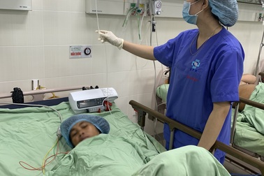 Sinh con tại nhà, sản phụ suýt mất mạng