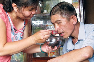 Nỉ non một cánh cò