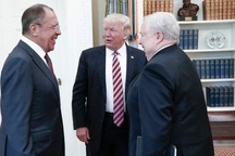 Vì sao chuyện ông Trump tiết lộ thông tin tối mật là một vấn đề lớn?