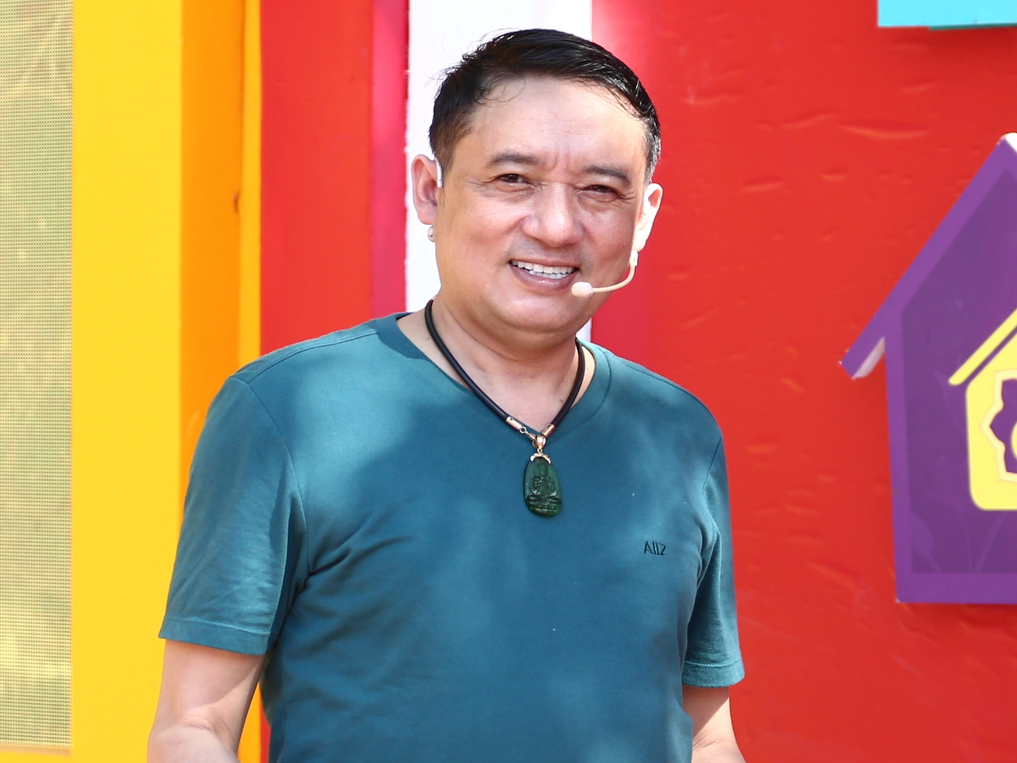 Komik Chien Thang: Hodně vystupuji, nemám čas si hrát s dětmi - 1 Danh hài Chiến Thắng: Tôi đi diễn nhiều, không có thời gian chơi với con - 1