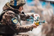 Ukraine đặt mục tiêu sản xuất 4,5 triệu UAV: Cuộc đua sống còn với Nga