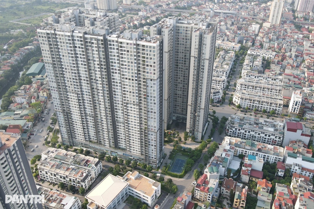 Tháo gỡ khó khăn cho thị trường địa ốc có phải là giải cứu người giàu? - 2 Tháo gỡ khó khăn cho thị trường địa ốc có phải là giải cứu người giàu? - 2