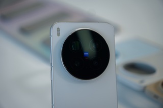 Trải nghiệm nhanh vivo X300 Pro tại Trung Quốc: Đối đầu iPhone 17 Pro Max - 15