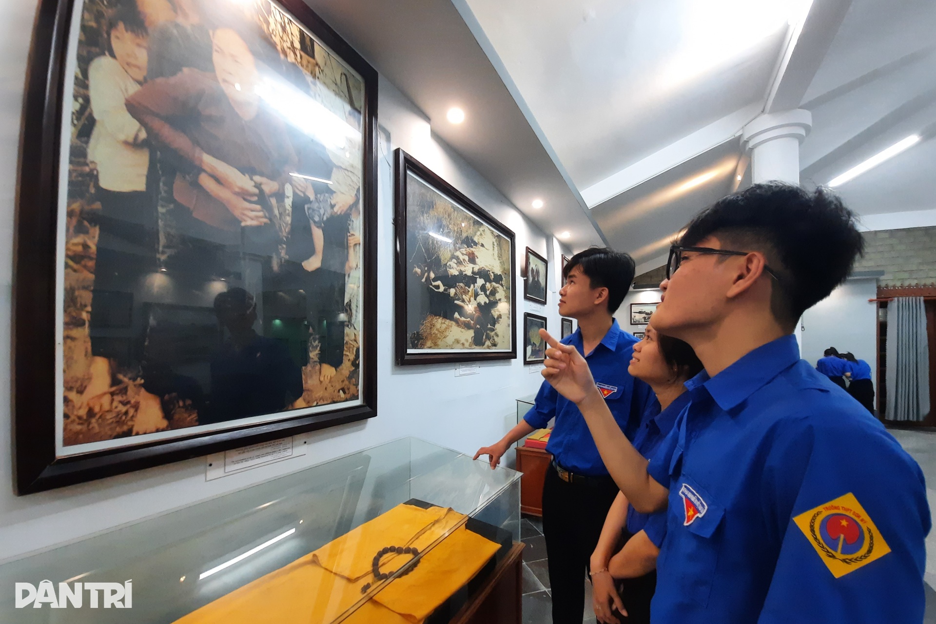 Cựu binh Mỹ kéo vĩ cầm xoa dịu nỗi đau thảm sát Sơn Mỹ - 11 Cựu binh Mỹ kéo vĩ cầm xoa dịu nỗi đau thảm sát Sơn Mỹ - 11