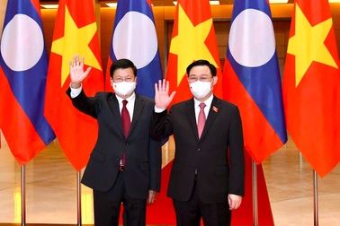 Chủ tịch Quốc hội Vương Đình Huệ hội kiến Tổng Bí thư, Chủ tịch nước Lào