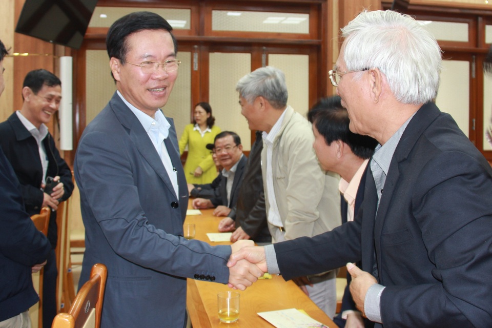 Trưởng Ban Tuyên giáo Trung ương Võ Văn Thưởng chúc Tết tại Quảng Ngãi - 1 Trưởng Ban Tuyên giáo Trung ương Võ Văn Thưởng chúc Tết tại Quảng Ngãi - 1