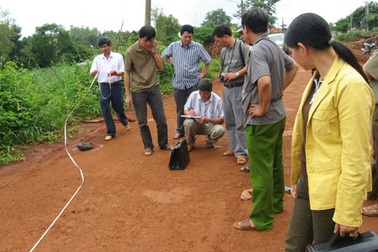 Một học sinh giết người dã man trước cổng UBND huyện 