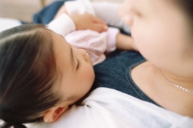 Bé khỏe nhờ mẹ