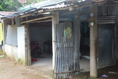 Khởi tố dượng rể hiếp dâm 3 cháu gái của vợ