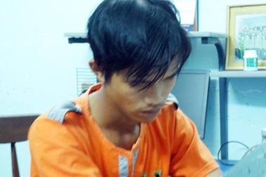 Giết người còn lột đồ, nhấn đầu xuống lu nước