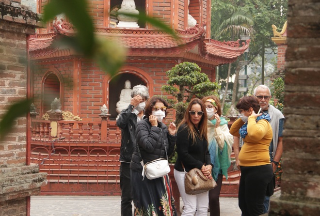 Hà Nội: Điểm du lịch nổi tiếng tấp nập khách tham quan trở lại - 19 Hà Nội: Điểm du lịch nổi tiếng tấp nập khách tham quan trở lại - 19