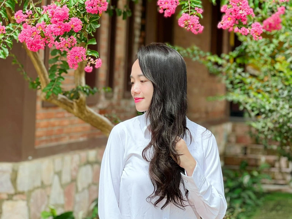 Chuyện tình sét đánh của mẹ đơn thân Hà Nội và chàng trai trẻ kém 10 tuổi - 1 Chuyện tình sét đánh của mẹ đơn thân Hà Nội và chàng trai trẻ kém 10 tuổi - 1