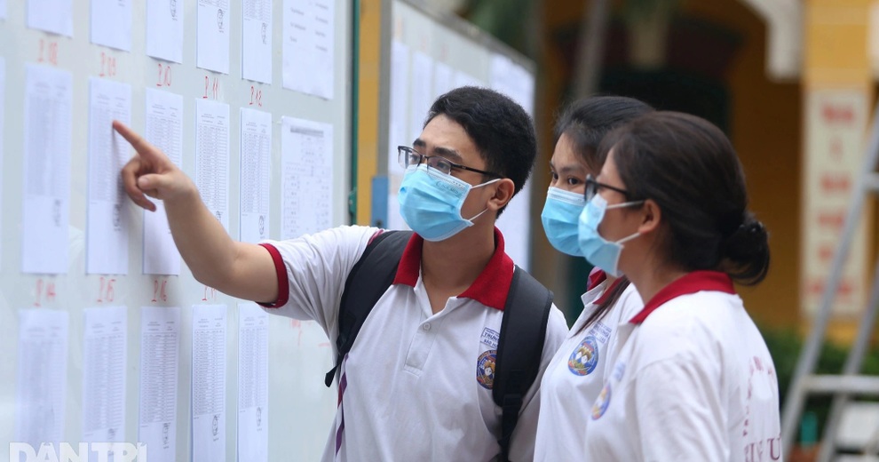 Sáng nay, gần 1 triệu thí sinh thi môn Ngữ Văn tốt nghiệp THPT - 1 Sáng nay, gần 1 triệu thí sinh thi môn Ngữ Văn tốt nghiệp THPT - 1