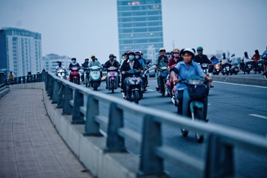 Nợ công tăng thêm 250.000 tỉ đồng mỗi năm