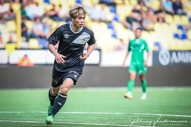 HLV Sint-Truidense đã tìm ra vị trí tốt nhất cho Công Phượng?