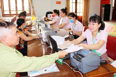 Nghệ An: Giải ngân vốn cho doanh nghiệp vay trả lương người lao động