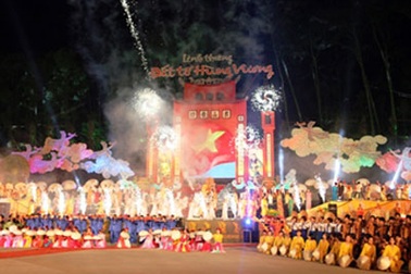 Rộn ràng Đất Tổ vào hội 