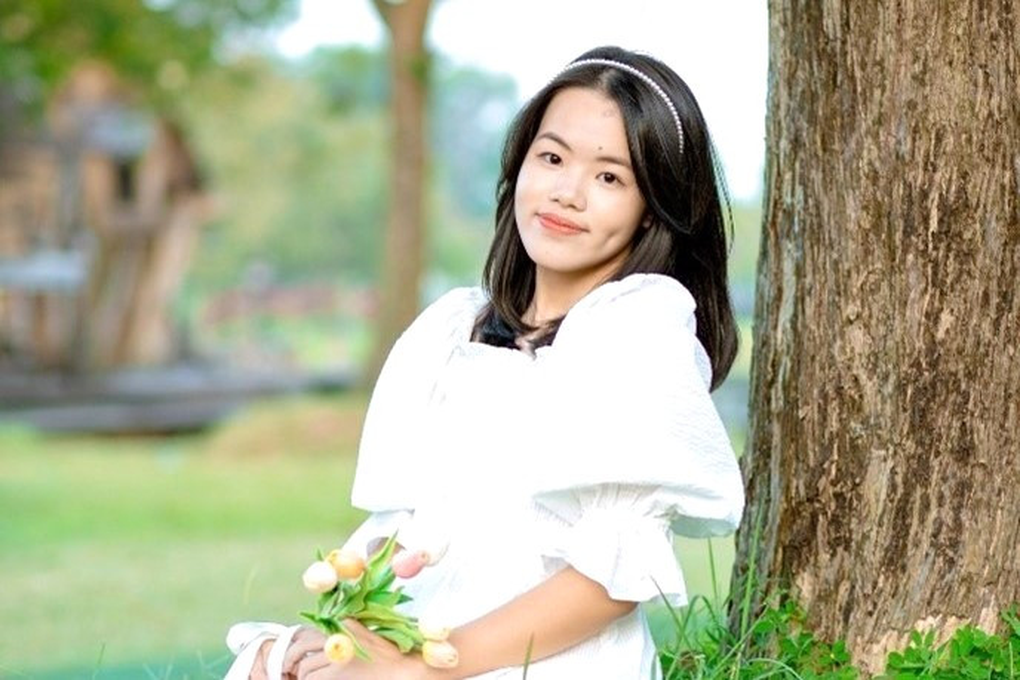Hà Nội: Nữ sinh đỗ 4 trường chuyên, là thủ khoa của 2 trường nổi tiếng - 1 Hà Nội: Nữ sinh đỗ 4 trường chuyên, là thủ khoa của 2 trường nổi tiếng - 1